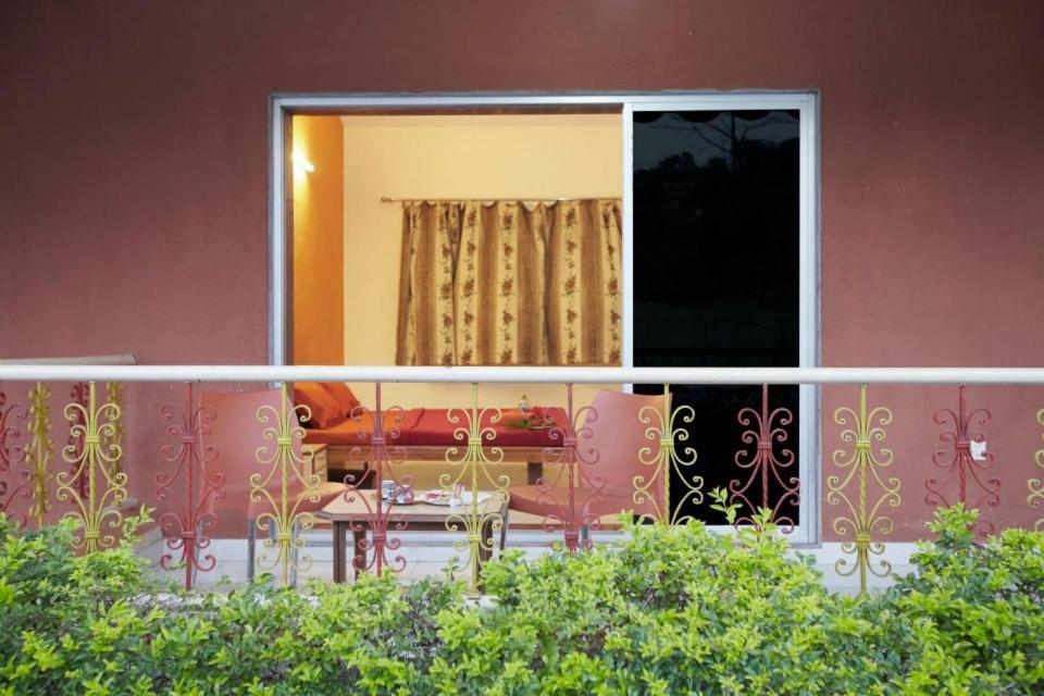Cold Spot Village Resort Mahābaleshwar Kültér fotó