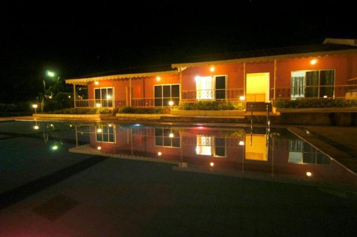 Cold Spot Village Resort Mahābaleshwar Kültér fotó